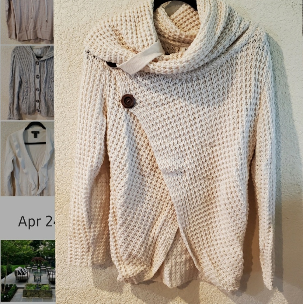 Cute size small sweater